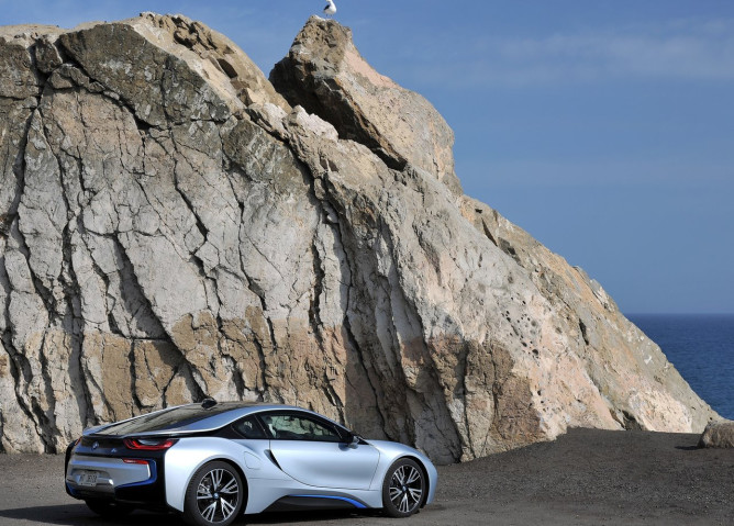 Apenas sob encomenda- BMW i8 chega ao Brasil custando R$ 799.950 4