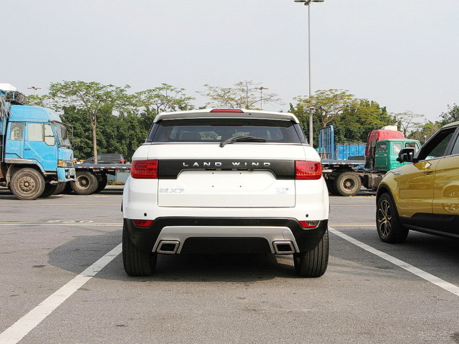 Clone do Evoque, Landwind X7 causa revolta na Land Rover 7