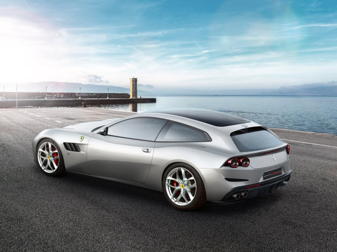 Era turbo da Ferrari tem mais uma vítima- GTC4Lusso T 1