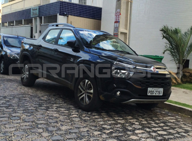 Fiat Toro MT6 4X4 Diesel é flagrada sem disfarces em João Pessoa, PB