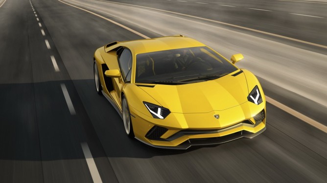 Lamborghini Aventador S é superesportivo com visual atualizado e motor de 740 cv 1