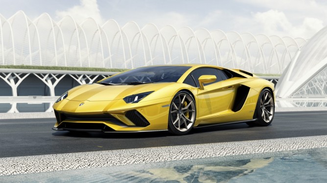 Lamborghini Aventador S é superesportivo com visual atualizado e motor de 740 cv  3