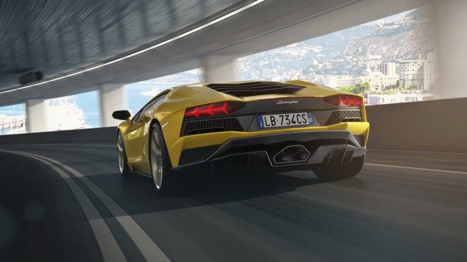 Lamborghini Aventador S é superesportivo com visual atualizado e motor de 740 cv 5