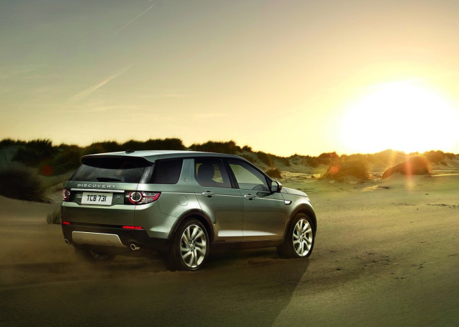 Land Rover revela Discovery Sport; sucessor do Freelander, modelo chega em 2015 8