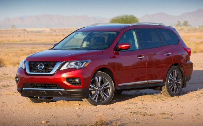 Leitor flagra Nissan Pathfinder com placas da Bolívia em João Pessoa 3