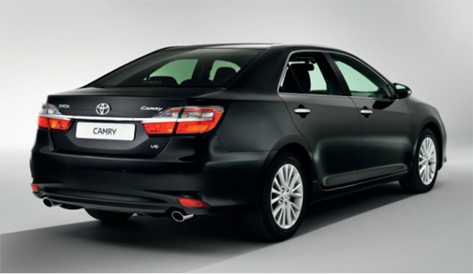 Linha 2015 do Toyota Camry chega ao Brasil por R$ 158.600 2