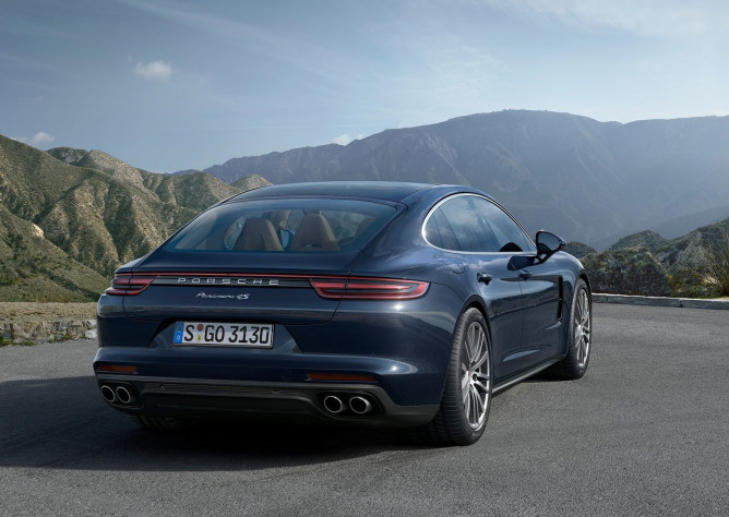 Mais esportiva e luxuosa- Porsche apresenta a nova geração do Panamera 6