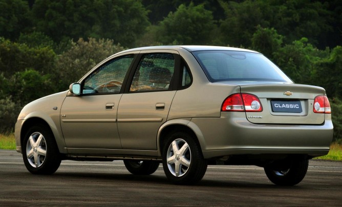 Chevrolet Classic 2011. (04/08/2010) X11CH_CL002BR  (Brasil)